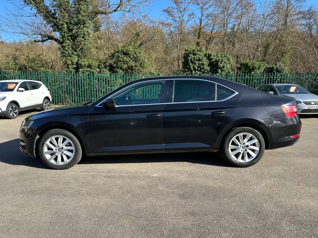 Used Skoda Superb 2023 for sale - 77920121: Photo 5