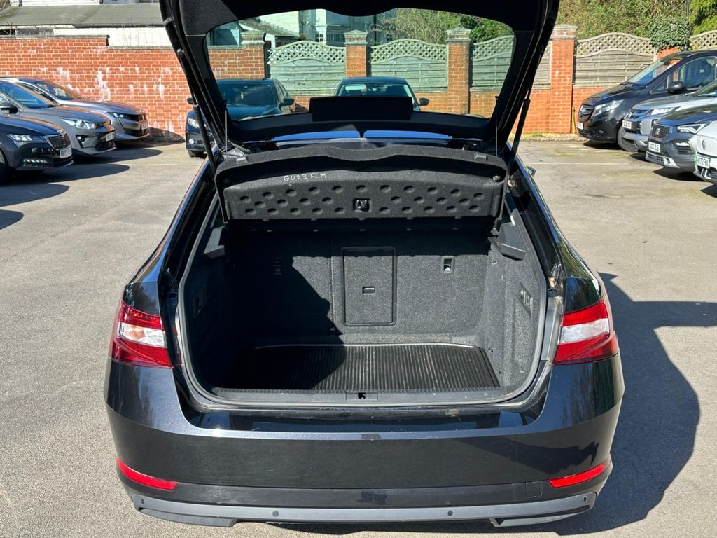 Used Skoda Superb 2023 for sale - 77920121: Photo 9