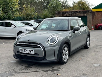 Used MINI Hatch 2022 for sale - 76840581: Photo