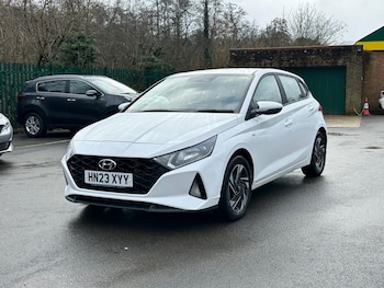 Used Hyundai i20 2023 for sale - 77394390: Photo
