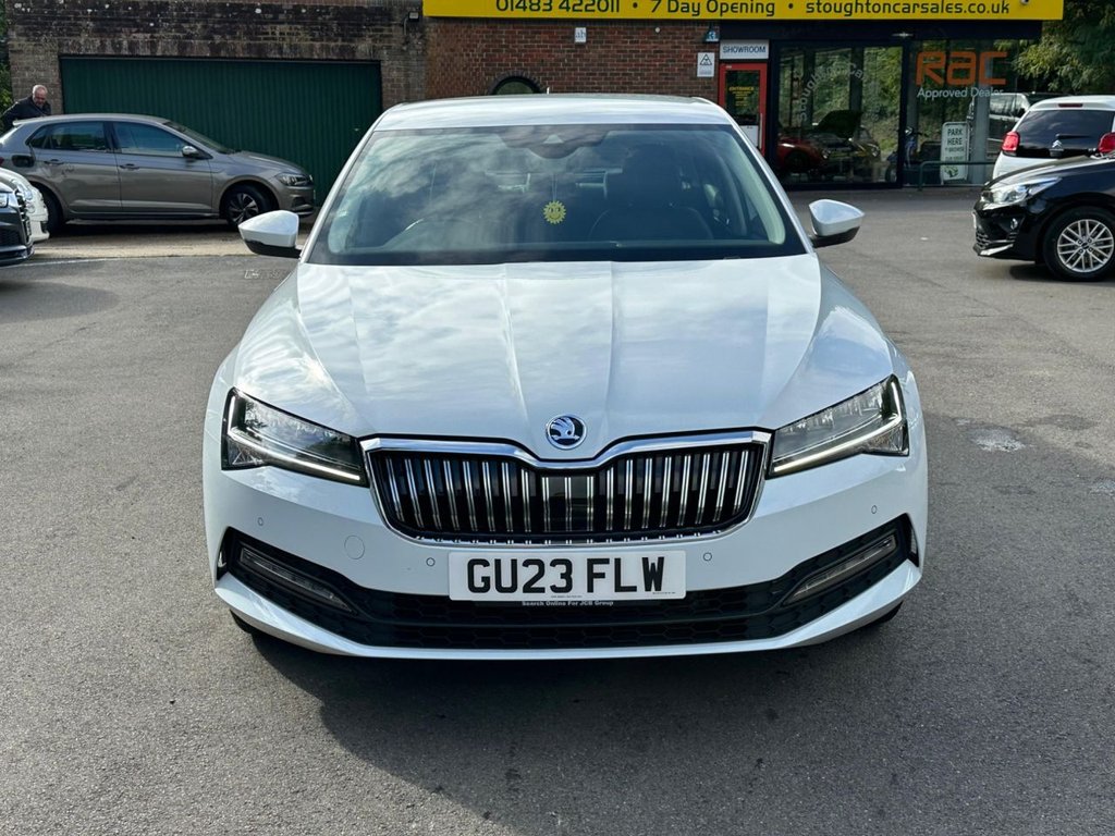 Used Skoda Superb 2023 for sale - 76840589: Photo 2