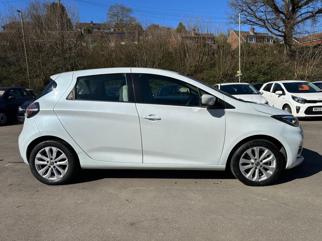 Used Renault Zoe 2021 for sale - 77936777: Photo 4