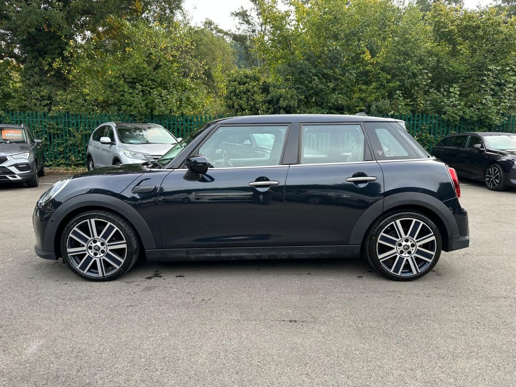 Used MINI Hatch 2021 for sale - 76840579: Photo 5