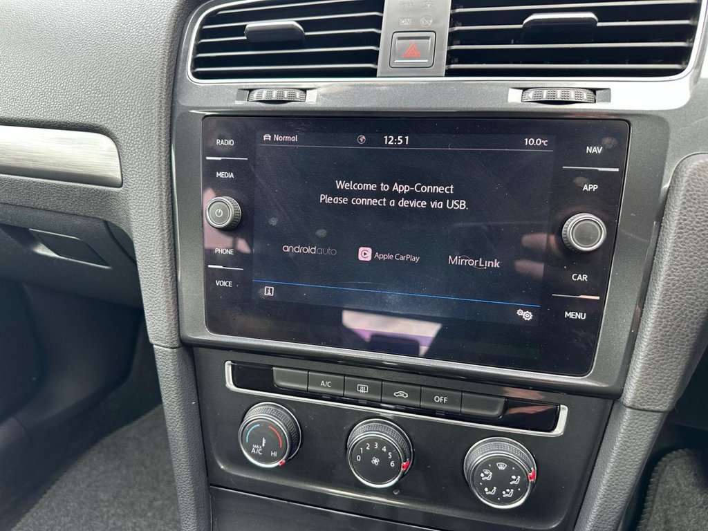 Used Volkswagen Golf 2017 for sale - 78056176: Photo 21