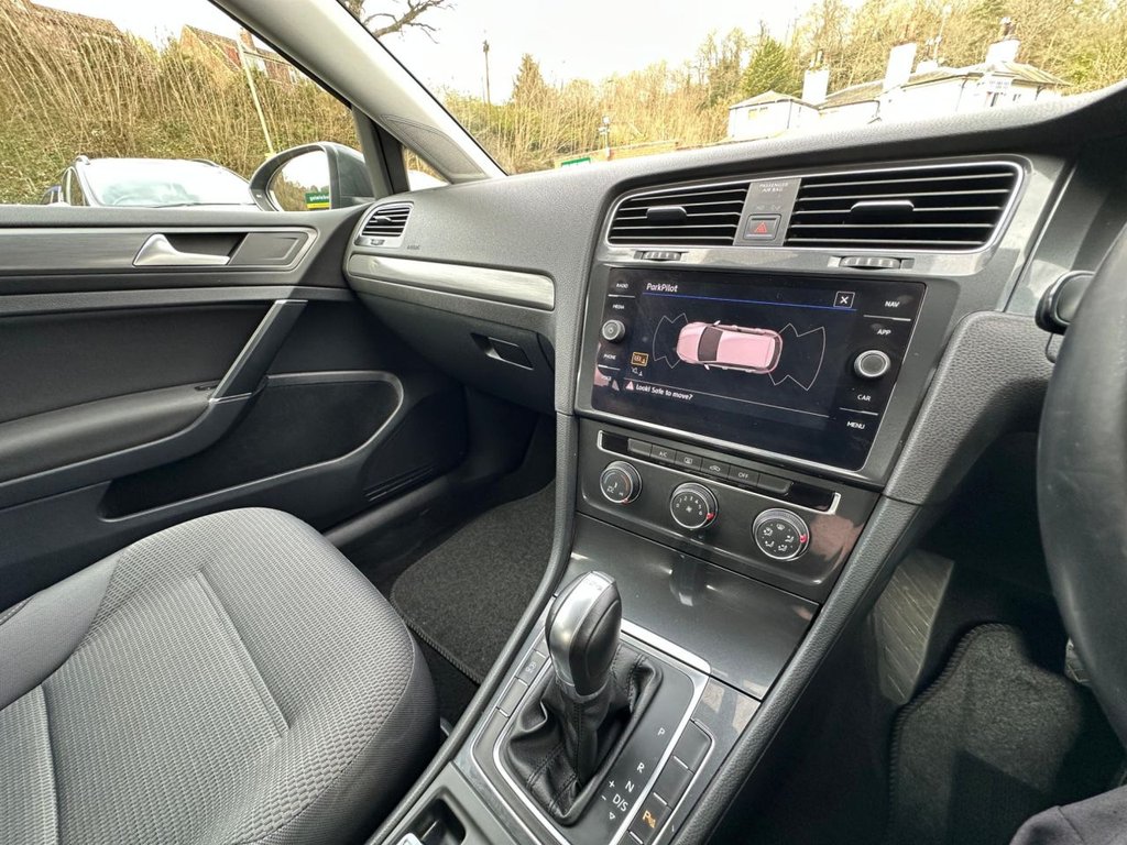 Used Volkswagen Golf 2017 for sale - 78056176: Photo 22