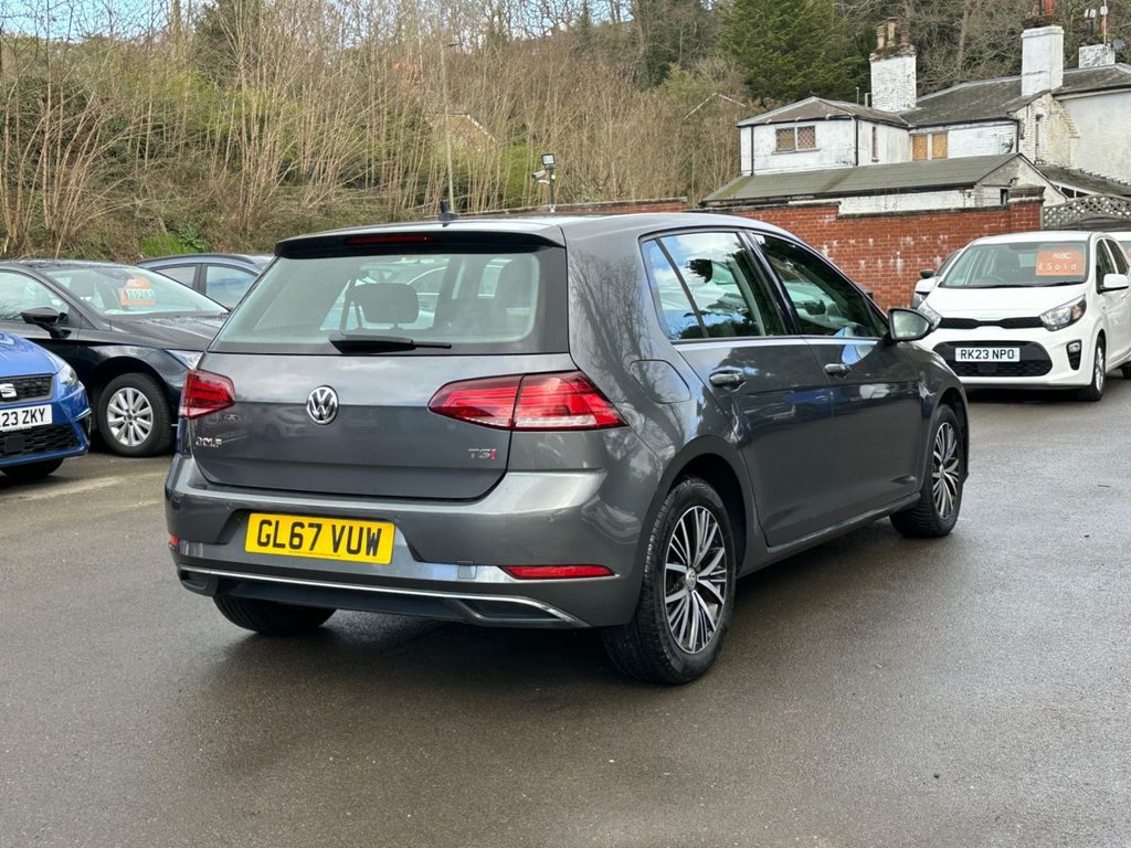 Used Volkswagen Golf 2017 for sale - 78056176: Photo 6