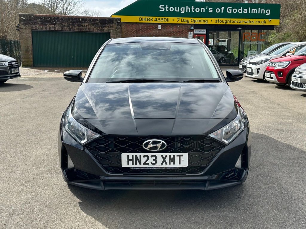 Used Hyundai i20 2023 for sale - 77920372: Photo 2