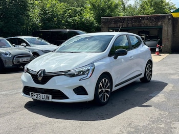 Used Renault Clio 2023 for sale - 78781003: Photo
