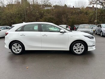 Used Kia Ceed 2023 for sale - 76840599: Photo