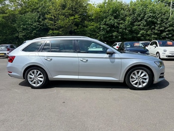 Used Skoda Superb 2023 for sale - 78645822: Photo