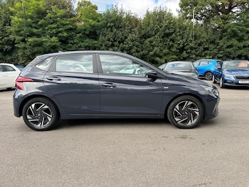 Used Hyundai i20 2023 for sale - 79562976: Photo