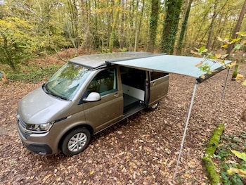 Used Volkswagen Transporter 2022 for sale - 76840587: Photo