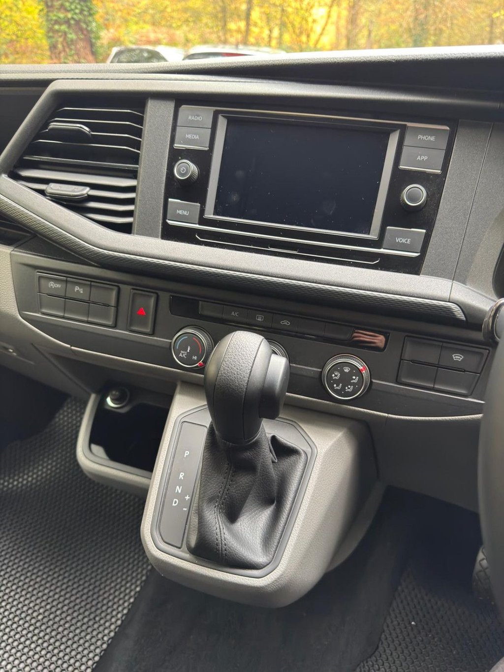 Used Volkswagen Transporter 2022 for sale - 76840587: Photo 45