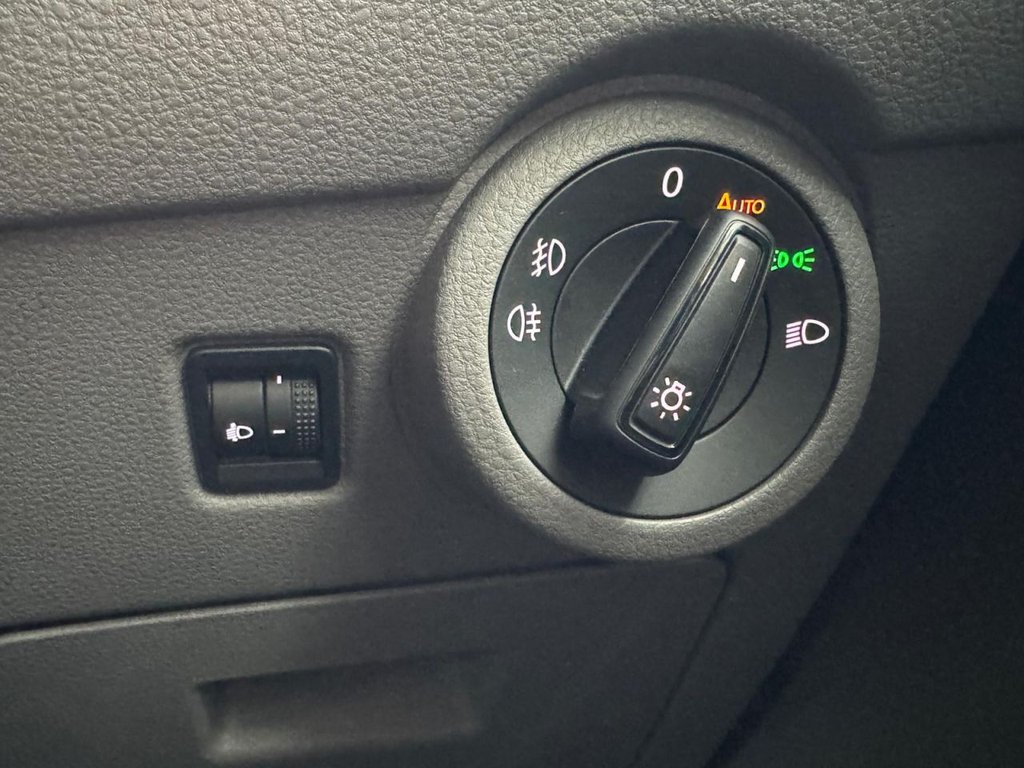 Used Volkswagen Transporter 2022 for sale - 76840587: Photo 46