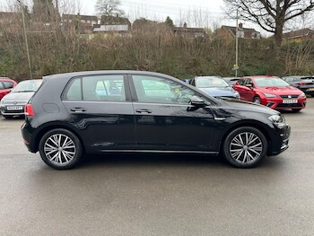 Used Volkswagen Golf 2019 for sale - 77765214: Photo