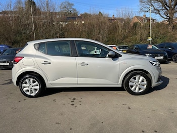 Used Dacia Sandero 2023 for sale - 77680953: Photo
