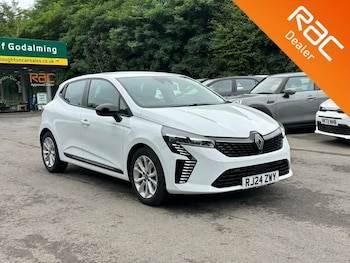 Used Renault Clio 2024 for sale - 76840626: Photo