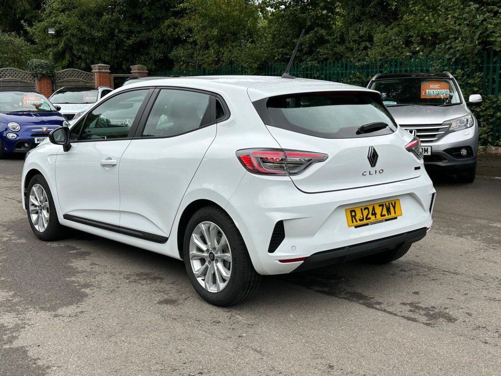 Used Renault Clio 2024 for sale - 76840626: Photo 7