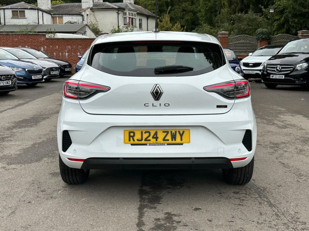 Used Renault Clio 2024 for sale - 76840626: Photo 8