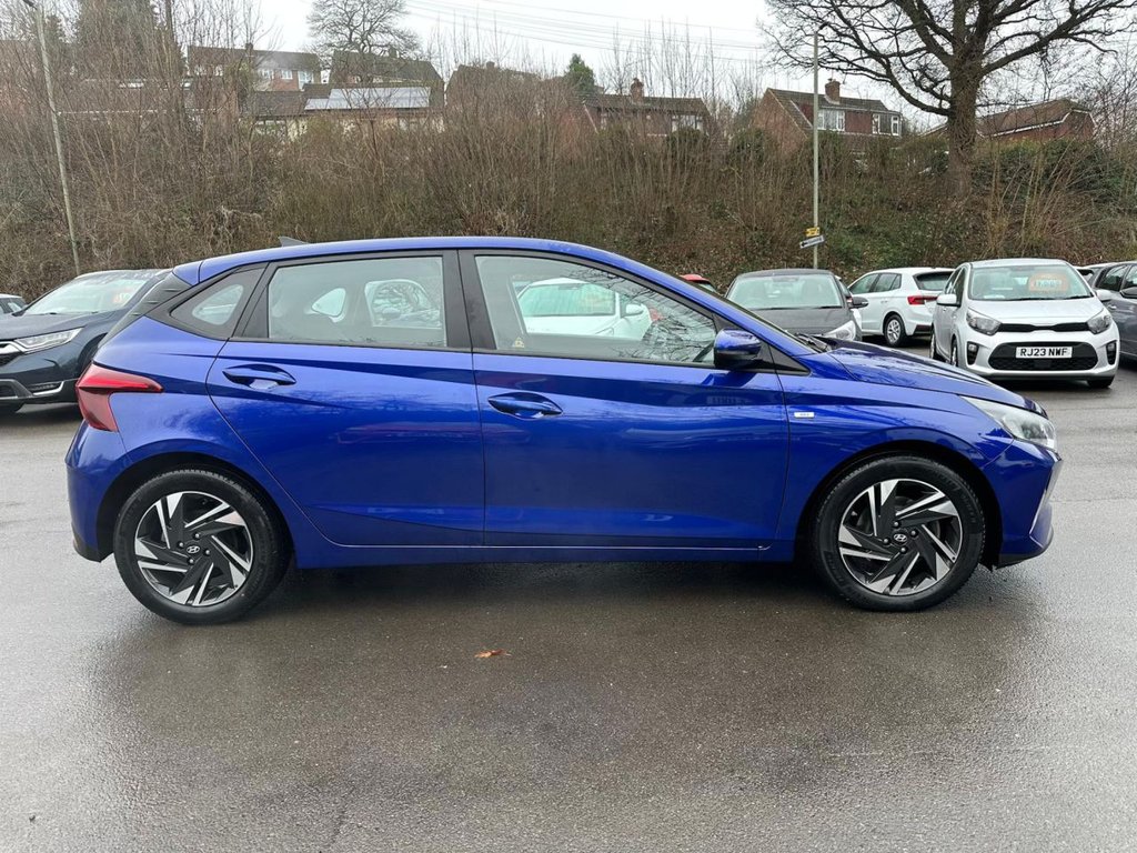 Used Hyundai i20 2023 for sale - 77139998: Photo 4