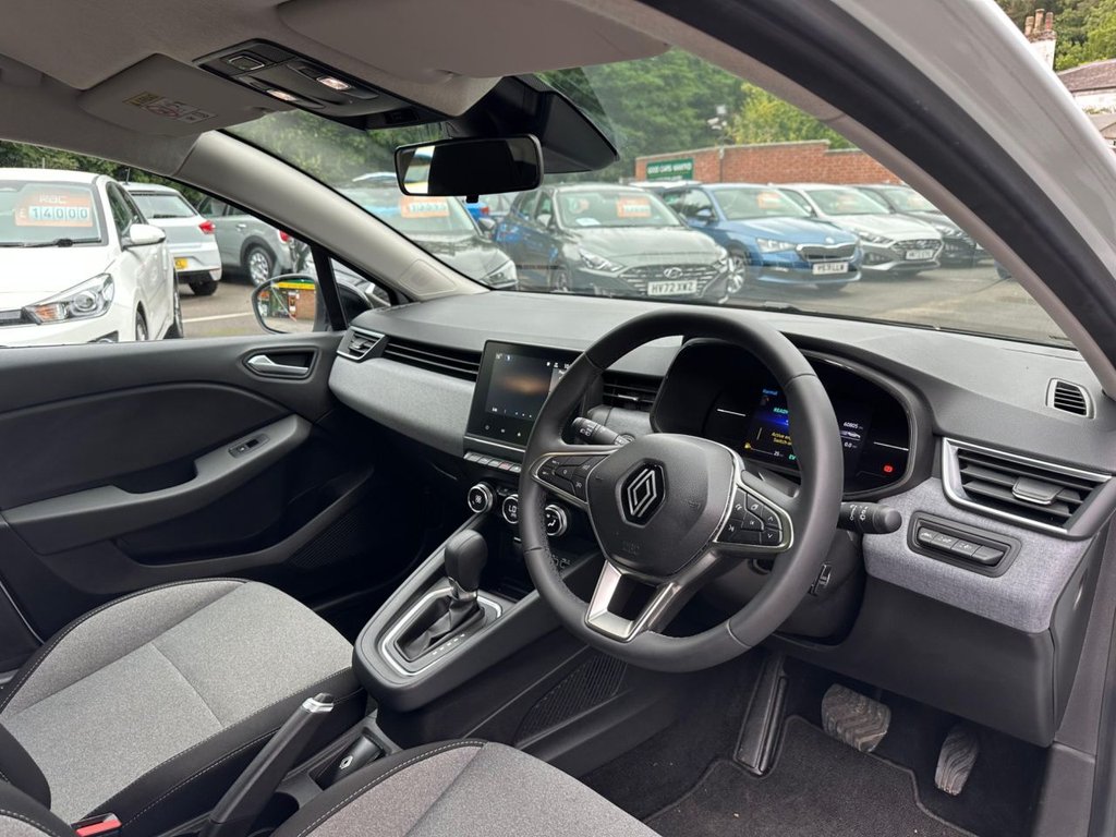 Used Renault Clio 2023 for sale - 77520947: Photo 11