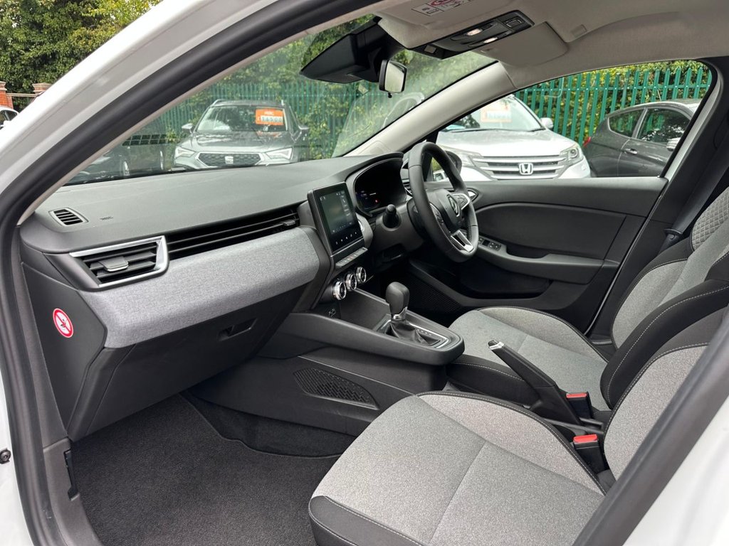 Used Renault Clio 2023 for sale - 77520947: Photo 13