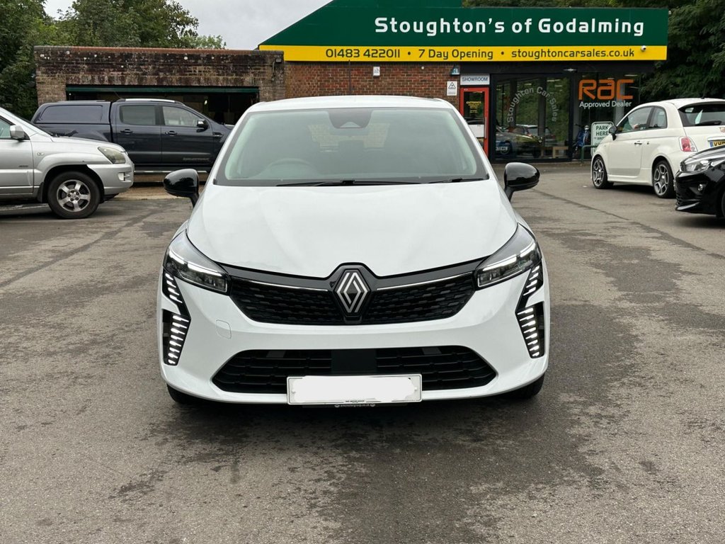 Used Renault Clio 2023 for sale - 77520947: Photo 2