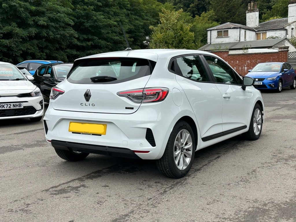 Used Renault Clio 2023 for sale - 77520947: Photo 6