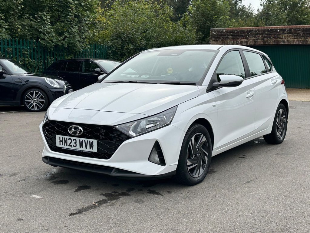 Used Hyundai i20 2023 for sale - 76840586: Photo 3