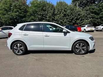 Used Volkswagen Polo 2018 for sale - 79494122: Photo