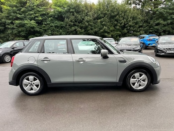 Used MINI Hatch 2022 for sale - 76840625: Photo