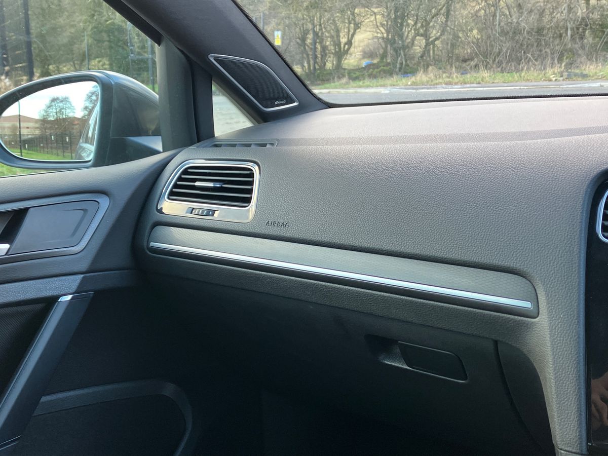 Used Volkswagen Golf 2019 for sale - 77259223: Photo 32