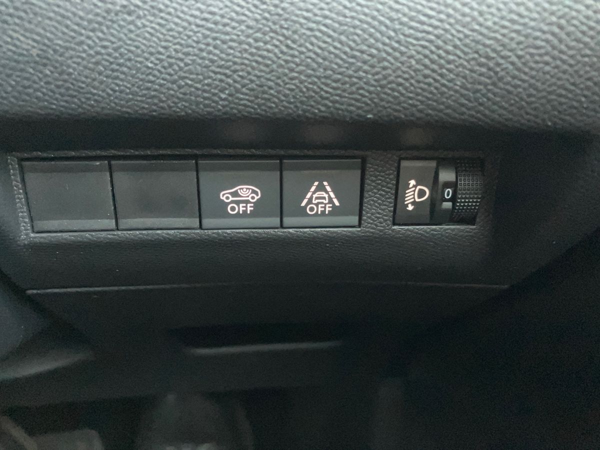 Used Peugeot 208 2023 for sale - 76845463: Photo 32