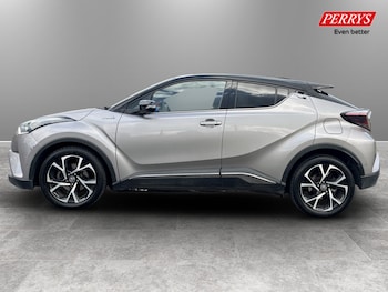 Used Toyota C-HR 2017 for sale - 78708521: Photo