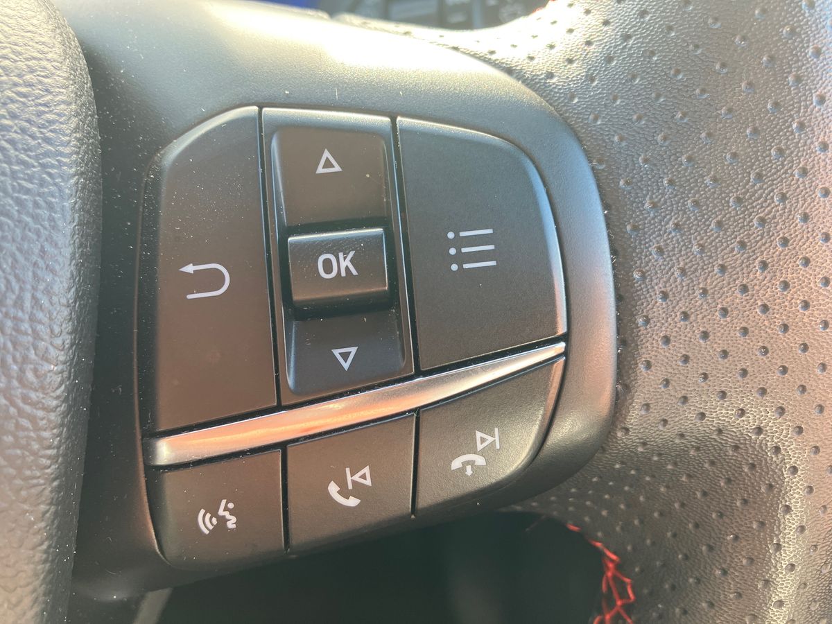 Used Ford Focus 2023 for sale - 75825395: Photo 17