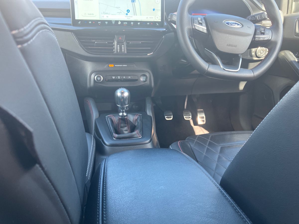 Used Ford Focus 2023 for sale - 75825395: Photo 18