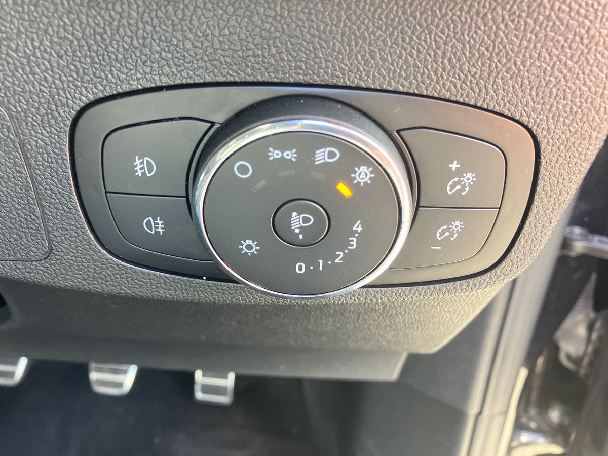 Used Ford Focus 2023 for sale - 75825395: Photo 39