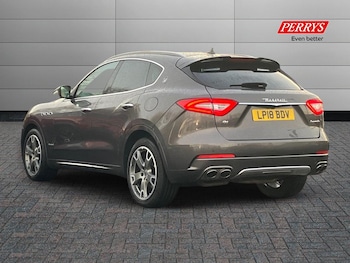 Used Maserati Levante 2018 for sale - 77350621: Photo