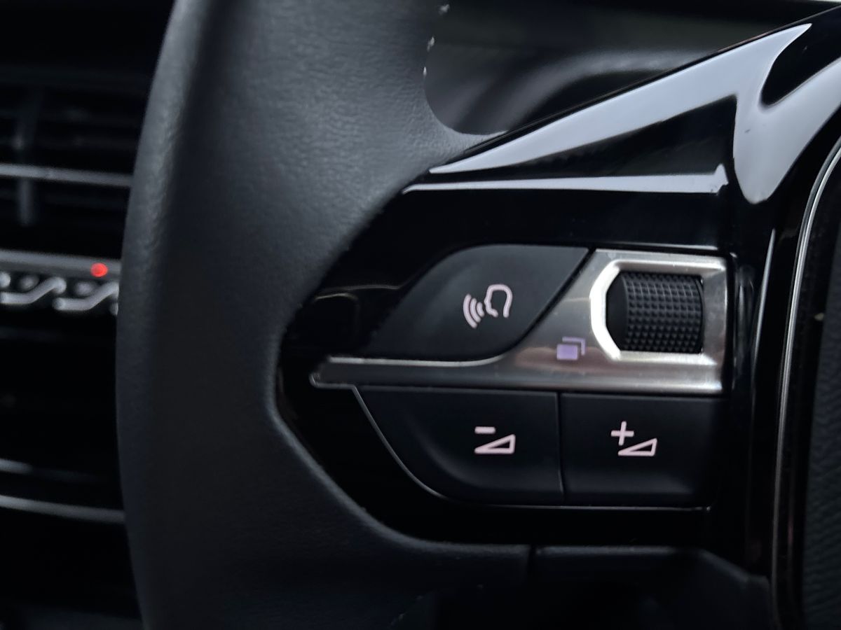 Used Peugeot 2008 2023 for sale - 76373997: Photo 16