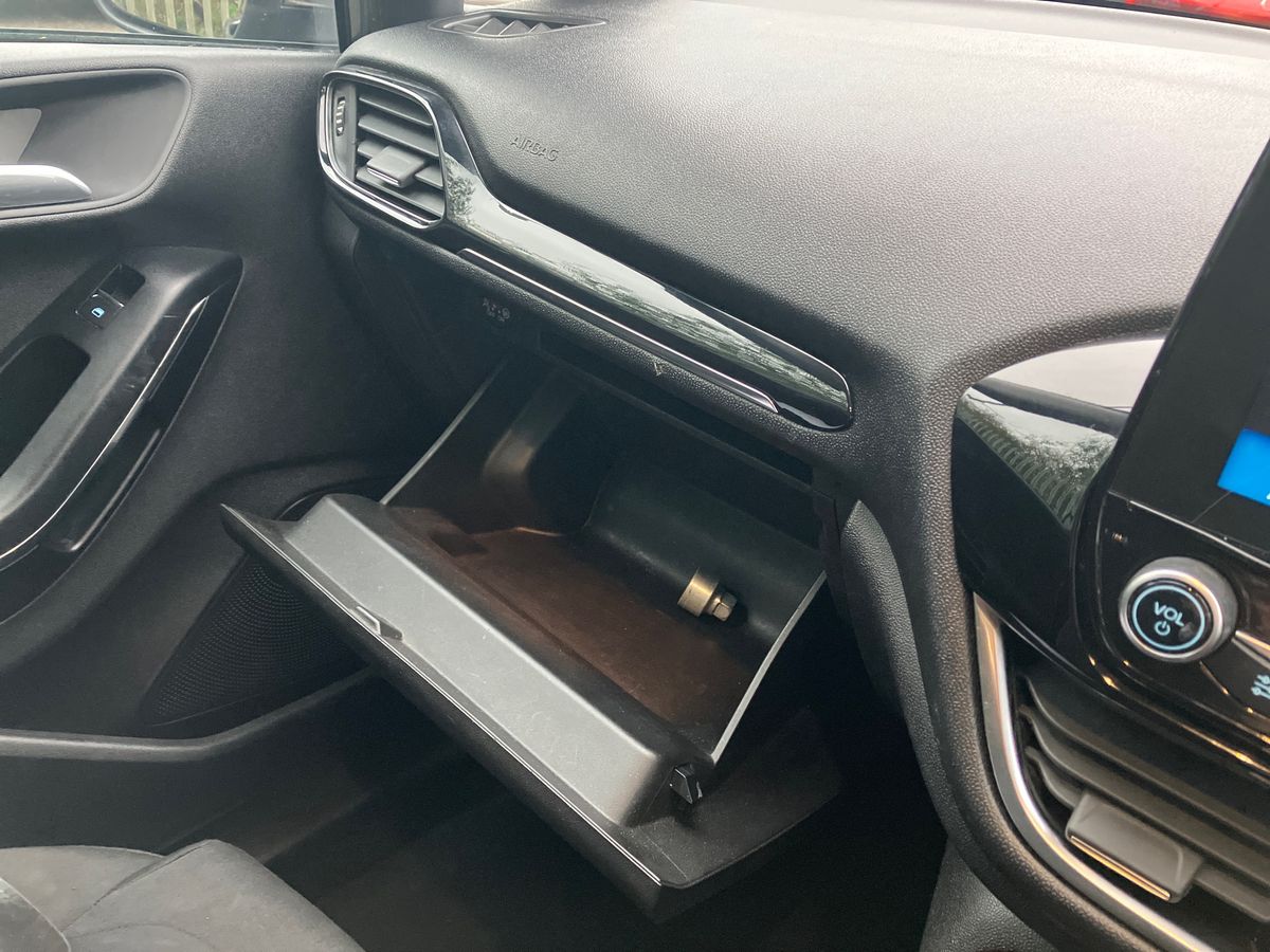 Used Ford Fiesta 2018 for sale - 76310918: Photo 28