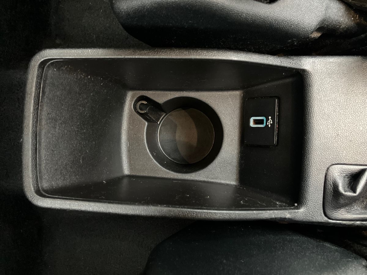 Used Ford Fiesta 2018 for sale - 76310918: Photo 30