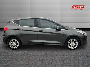Used Ford Fiesta 2018 for sale - 76310918: Photo
