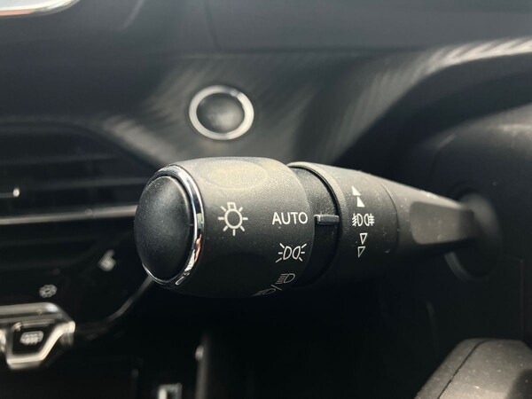 Used Peugeot 2008 2021 for sale - 75177898: Photo 43