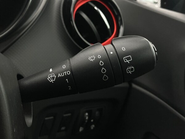 Used Renault Captur 2016 for sale - 76300421: Photo 36