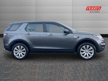 Used Land Rover Discovery Sport 2017 for sale - 77398566: Photo