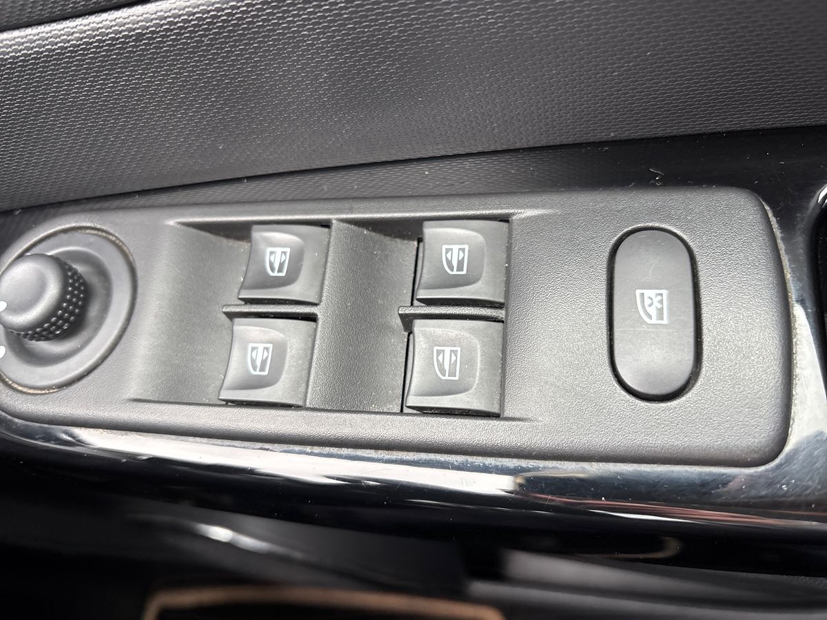 Used Renault Captur 2015 for sale - 77529607: Photo 18