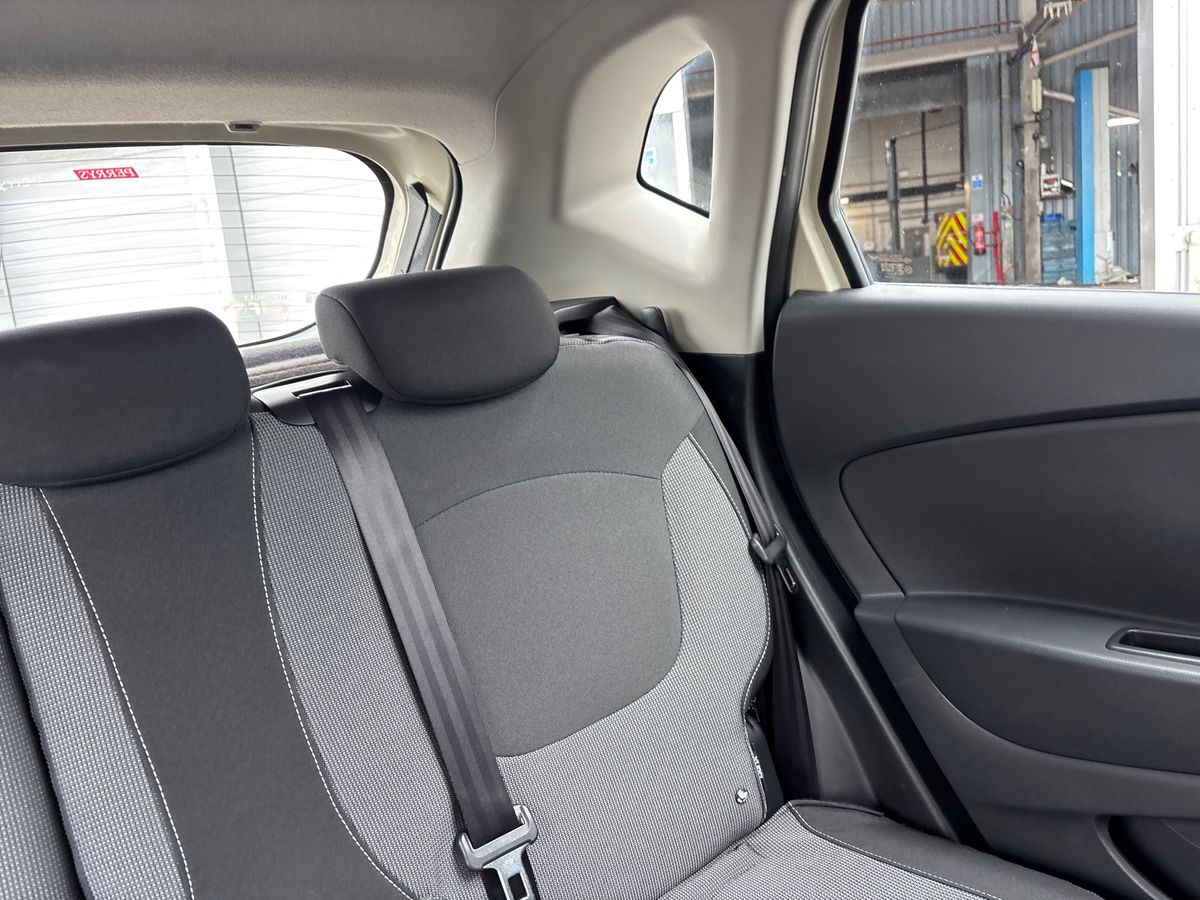 Used Renault Captur 2015 for sale - 77529607: Photo 28