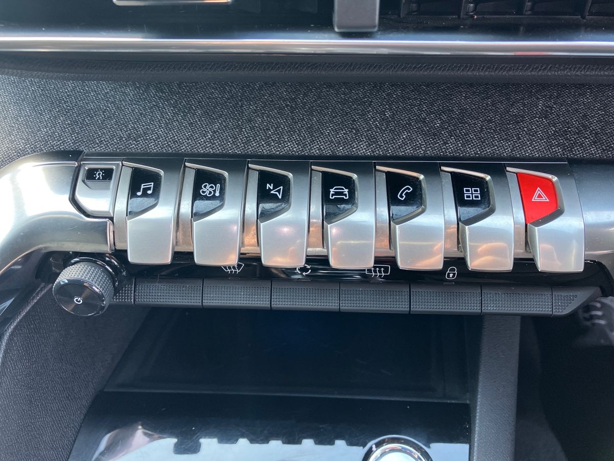 Used Peugeot 3008 2017 for sale - 77002173: Photo 34