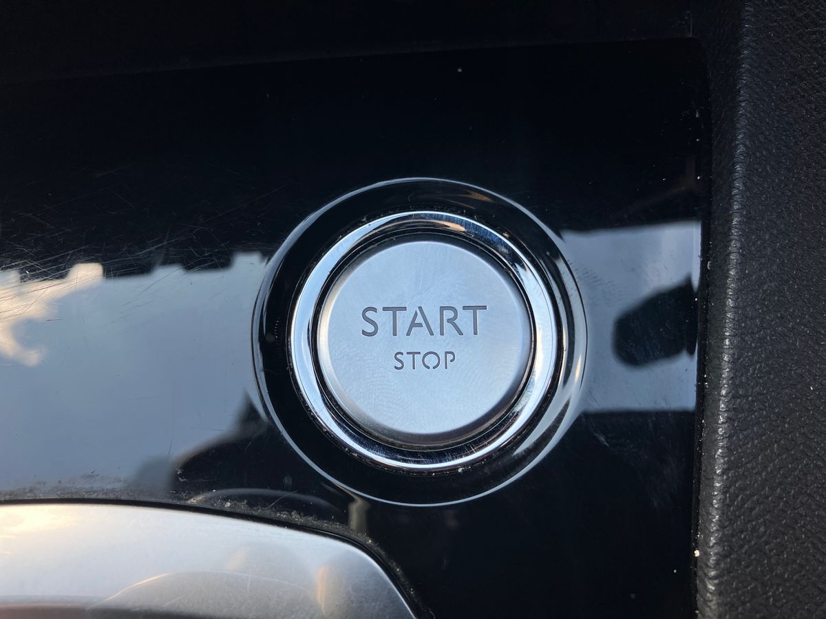 Used Peugeot 3008 2017 for sale - 77002173: Photo 36