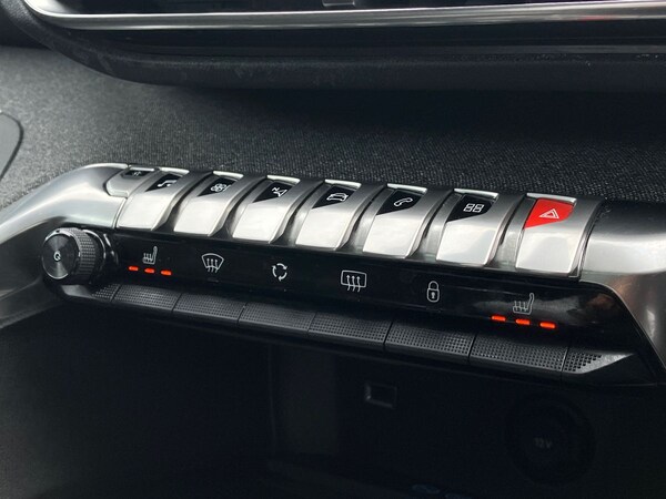 Used Peugeot 5008 2019 for sale - 76128213: Photo 31